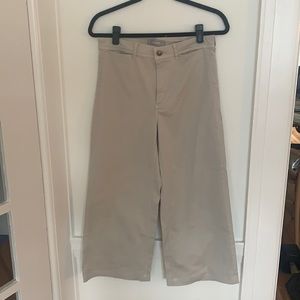 Everlane lightweight wide-leg cropped chino